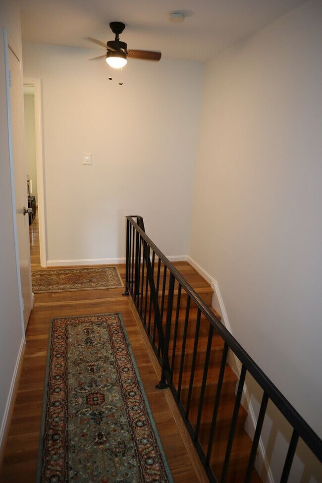 Building Photo - 10951 Amherst Ave