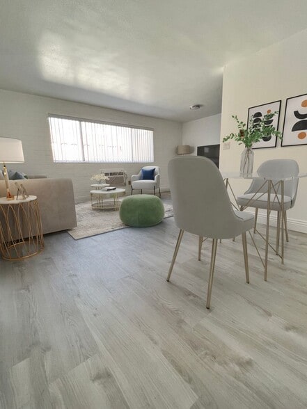 Interior Photo - The Orly on Orange