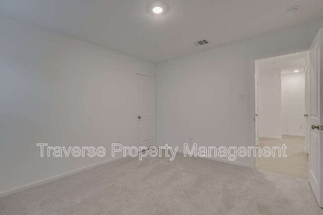 Building Photo - 2700 Wispy Crk Dr