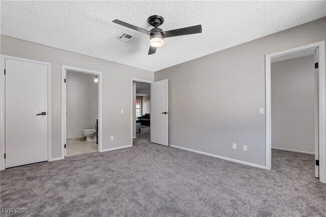 Building Photo - 6657 W Tropicana Ave