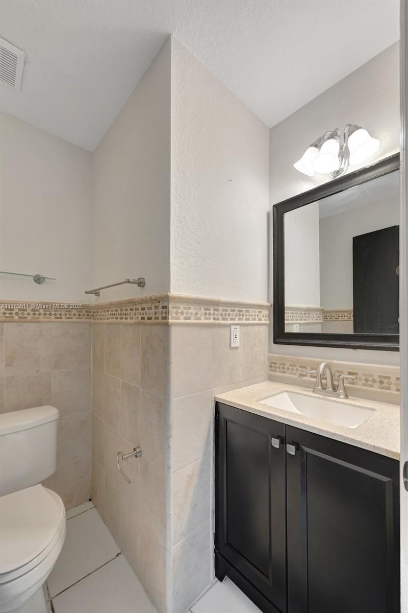 Building Photo - 21320 SW 97th Ave