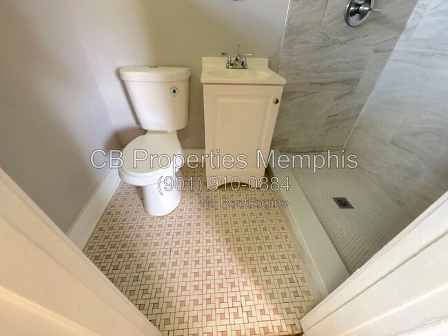 Building Photo - 4493 Westmont Rd