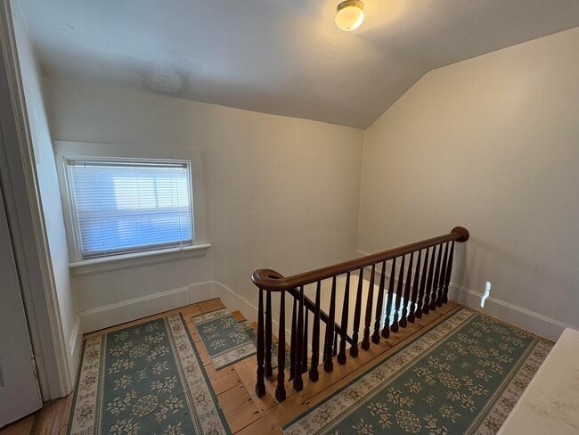 Building Photo - 477 Myers Rd