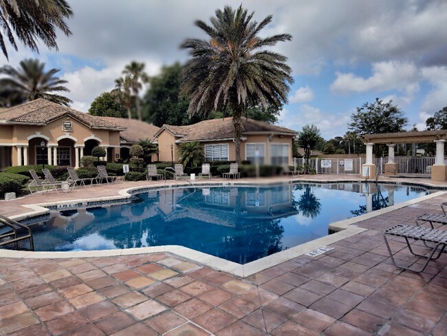 Building Photo - 520 Florida Club Blvd