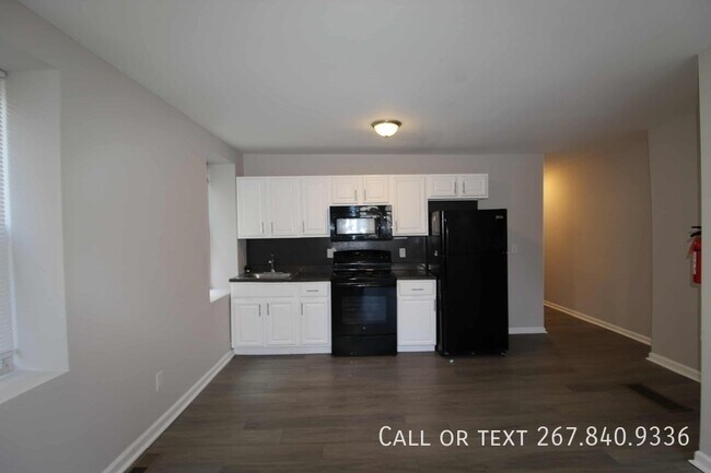 Building Photo - 1016-1018 S 52nd St-18.1A
