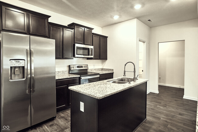 Building Photo - 681 N Crystal Dr