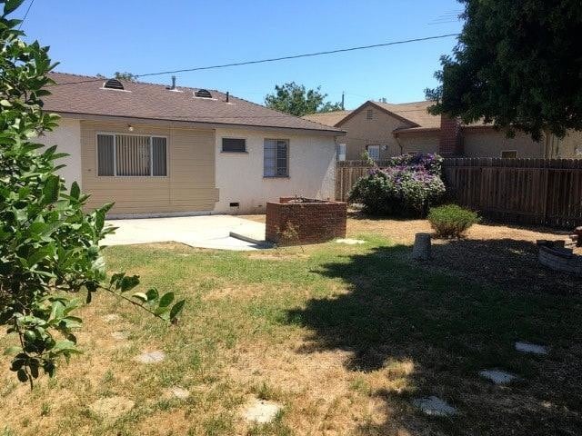 Back yard & exterior / patio area - 4137 W 173rd St