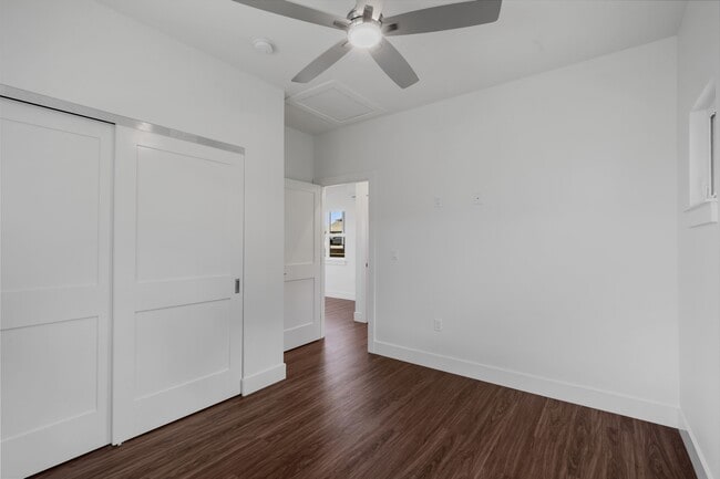 Building Photo - 112 Oliona St