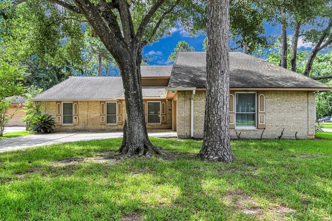 Building Photo - 3647 Marywood Dr