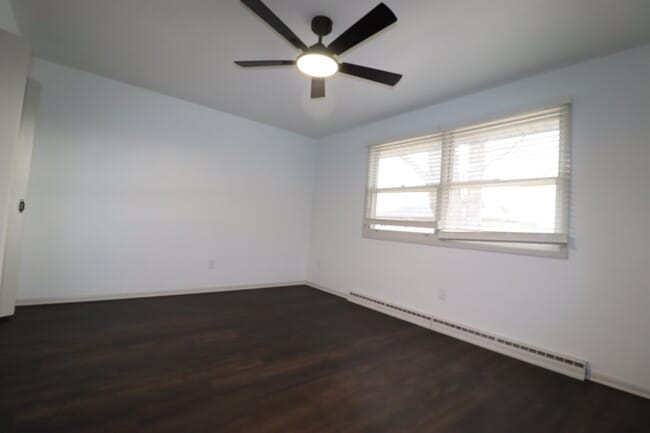 Building Photo - 3 Bedroom Duplex