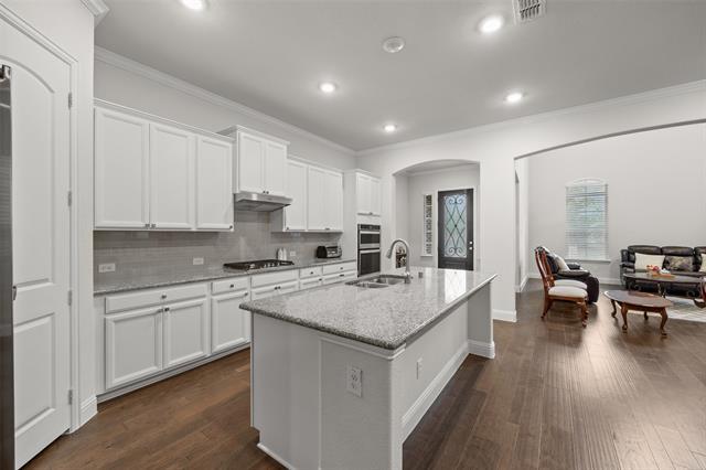 Building Photo - 12749 Friar St