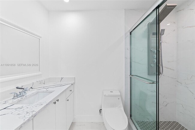 Building Photo - 365 NW 109th Ave