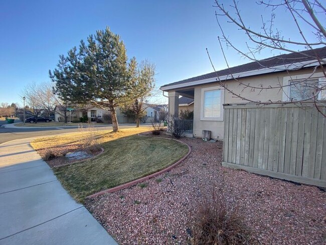 Building Photo - Single Story 4 Bedroom House in SE Reno - ...