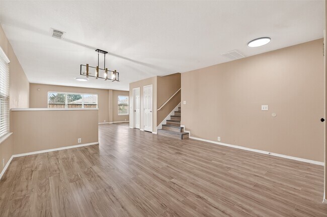 Building Photo - 15007 Sugar Sands Dr