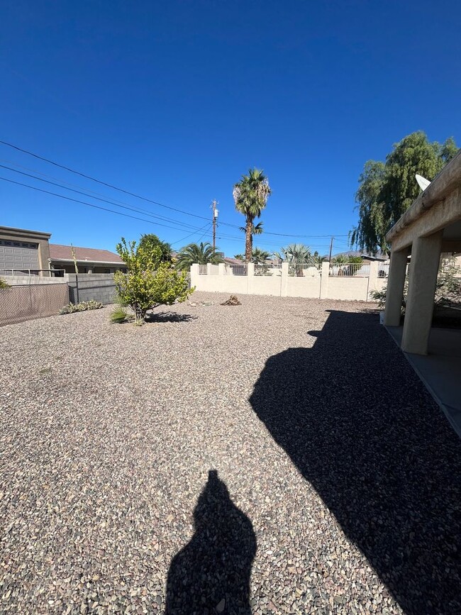 Building Photo - 3 Bedroom - 2 Bath Home