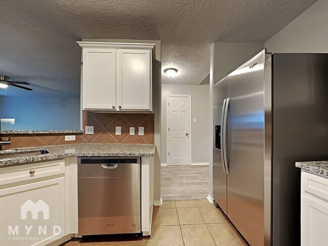 Building Photo - 10507 Scenic Cove Ct