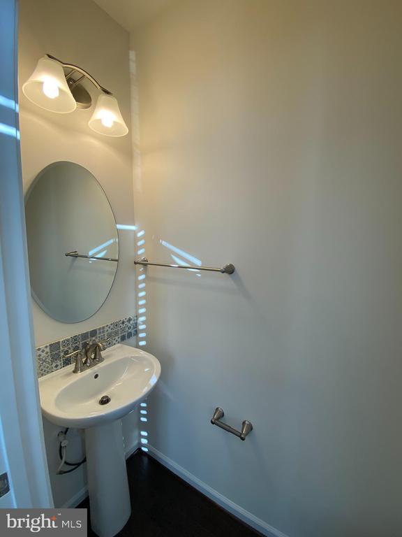 Building Photo - 168 Trout Lily Dr