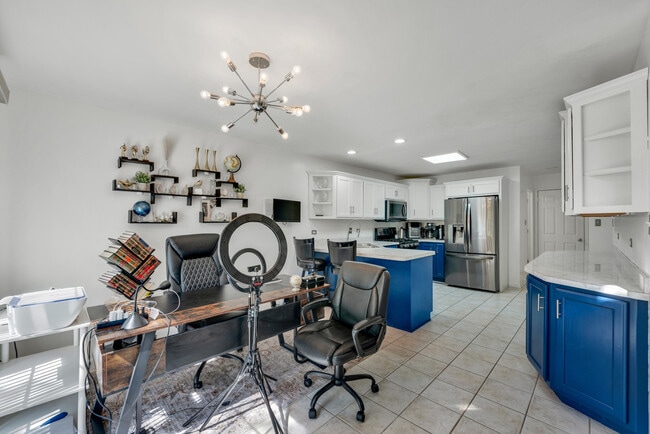 Building Photo - 17964 Upland Dr