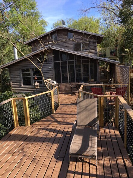 Building Photo - 16142 Spring Branch Trail