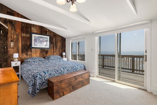 Building Photo - 1304 Ocean