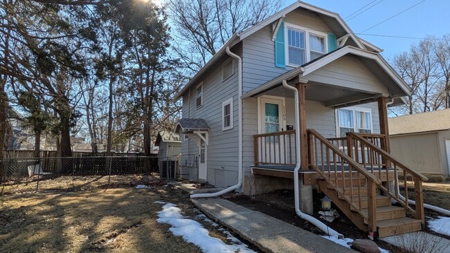 Building Photo - 1109 SW 19th St