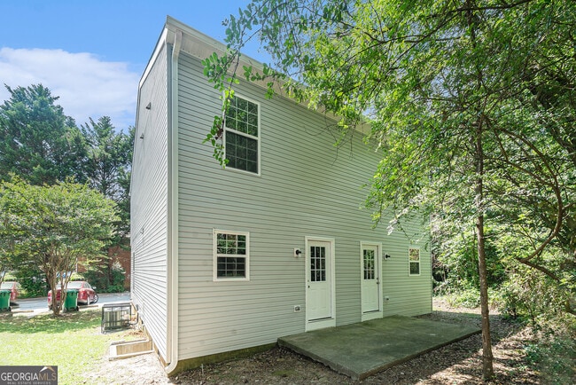 Building Photo - 6686 Chupp Rd