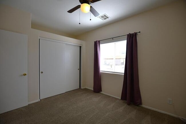 Building Photo - 2300 E Magma Rd