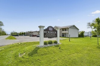 Building Photo - Burdeck Apartments