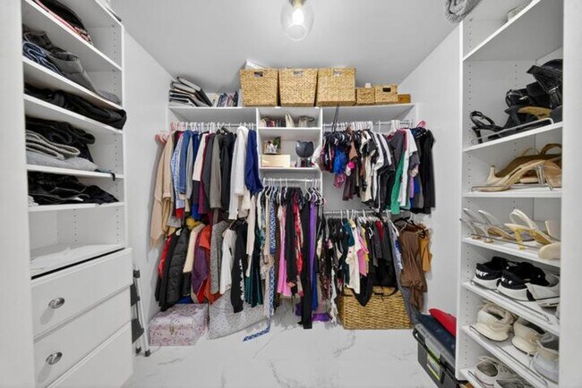 Building Photo - 849 Camellia Dr