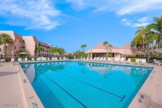 Building Photo - 300 Forest Lakes Blvd