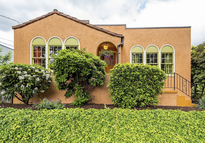 House - 7955 SE Milwaukie Ave