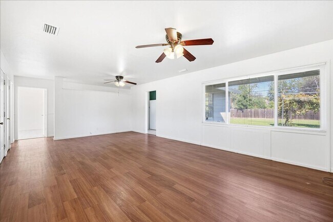 Building Photo - 3333 Alta Arden Expy