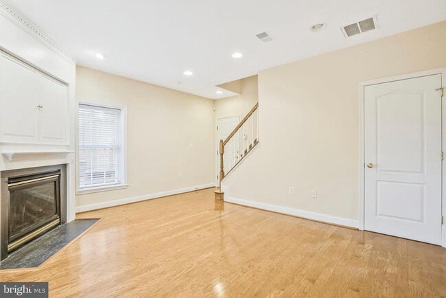 Building Photo - 9980 Cyrandall Dr