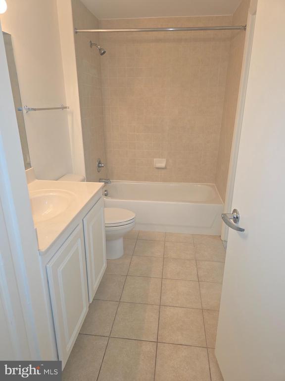 Building Photo - 350 G St SW