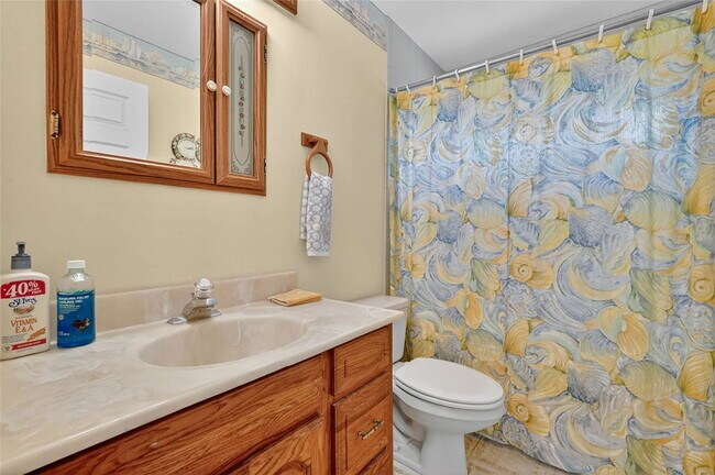 Building Photo - 2824 Summervale Dr