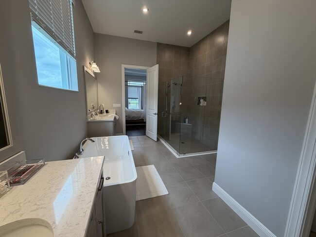 Building Photo - 8346 Puccini Way
