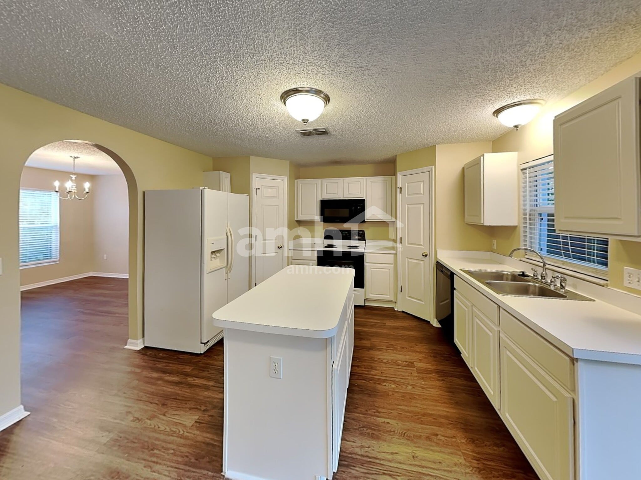 Building Photo - 237 Sawyerwood Pl