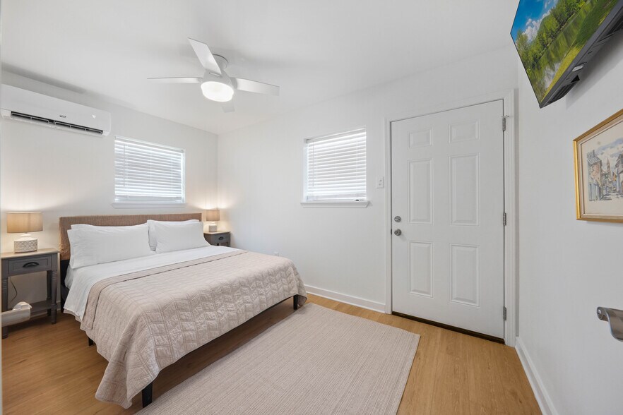 Building Photo - 2927 Nicholson Dr