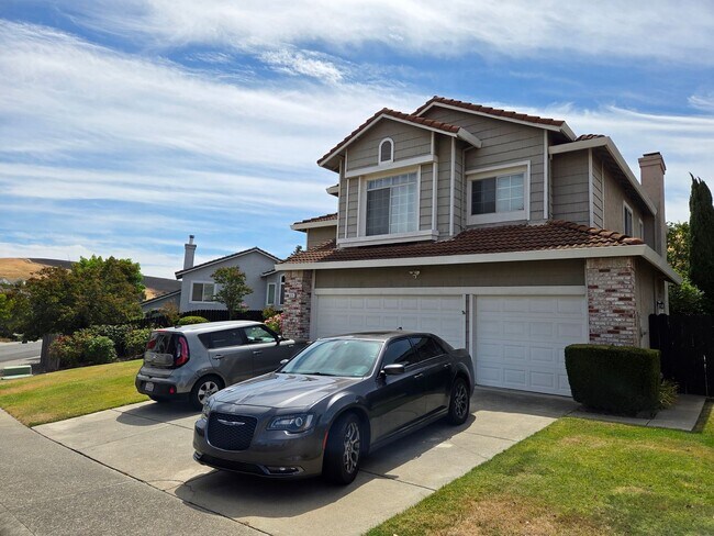 Building Photo - RANCH SOLANO