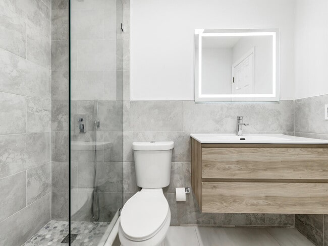 Building Photo - 2925 W 80th St