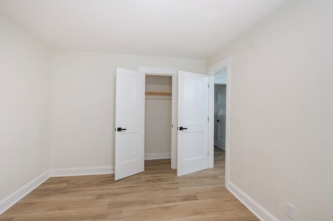 Building Photo - 707 Wade Ave