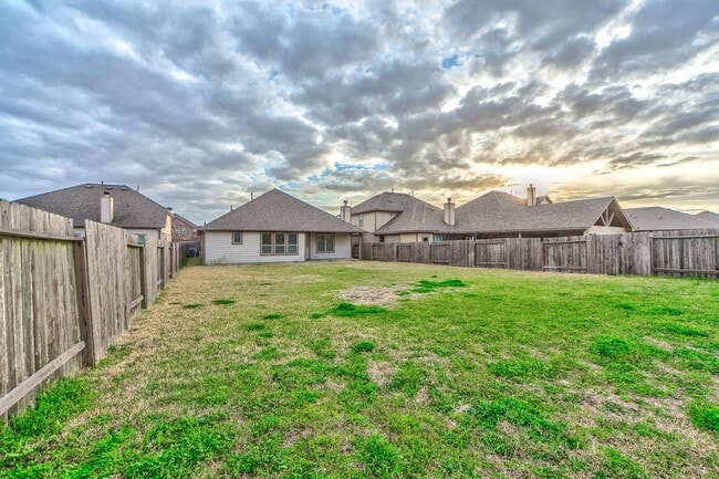 Building Photo - 6602 Sterling Shores Ln