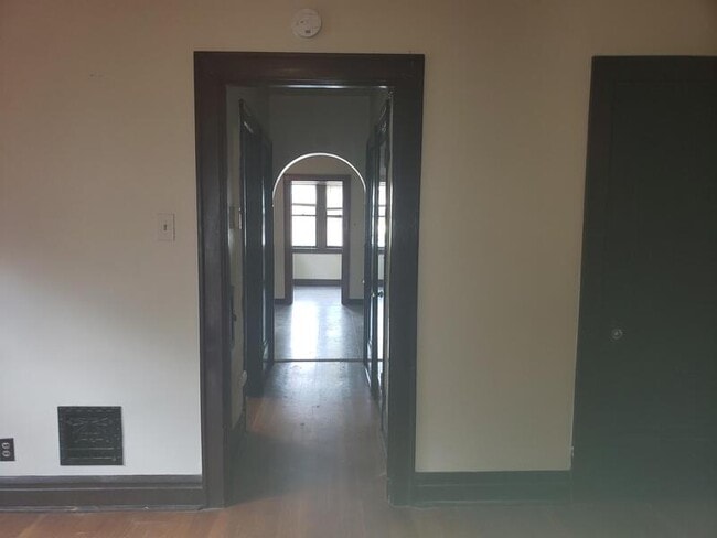 Primary Photo - 3847-3849 Alberta St