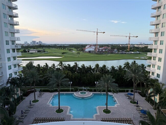 Building Photo - 1745 E Hallandale Beach Blvd