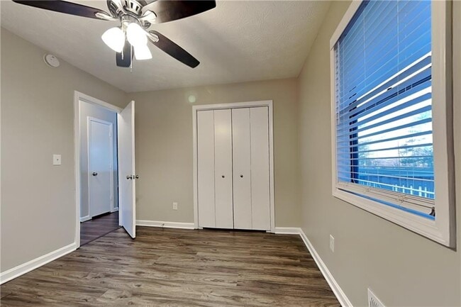 Building Photo - 2750 Herron Cir