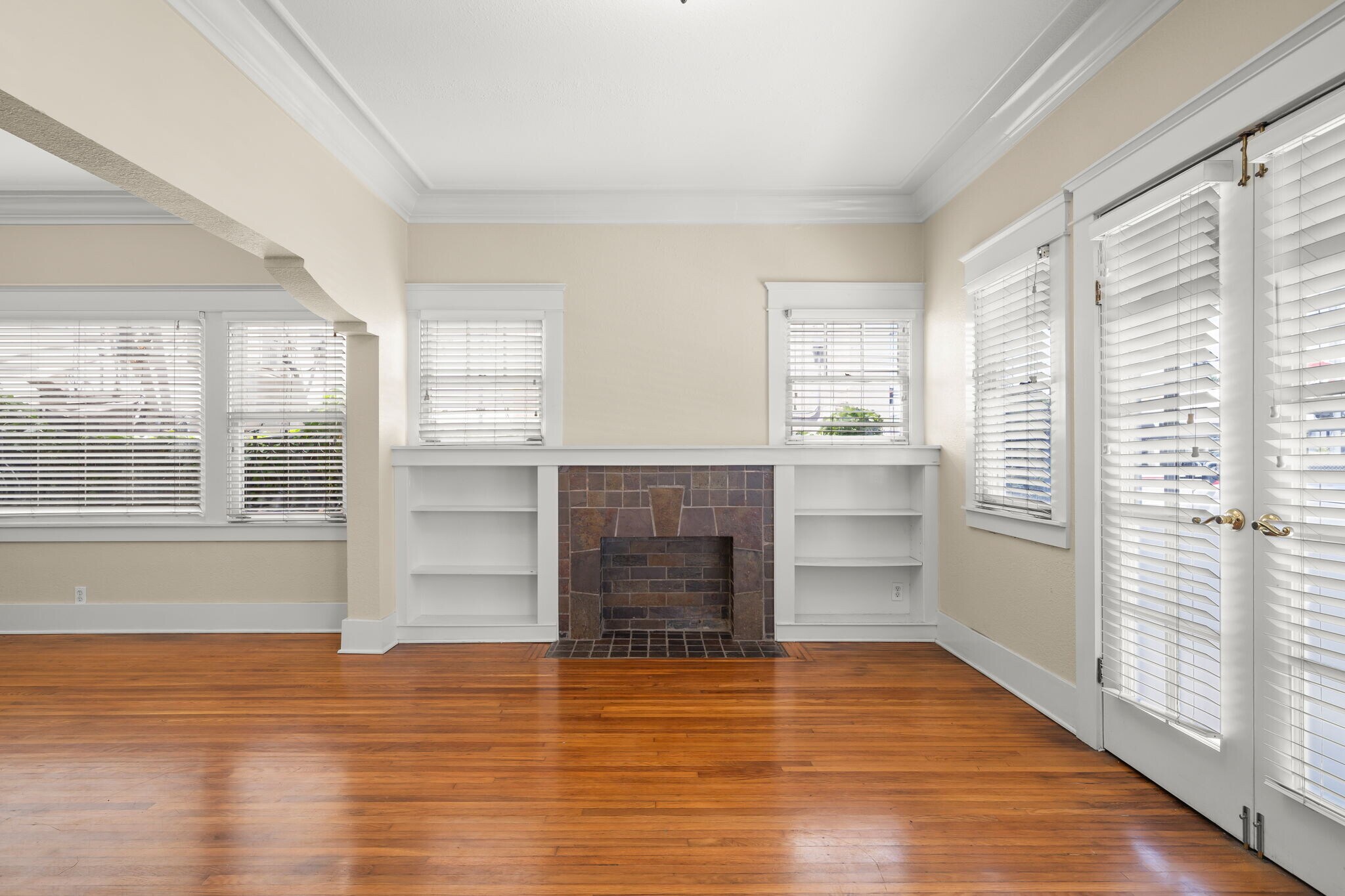 Building Photo - 219 Redondo Ave