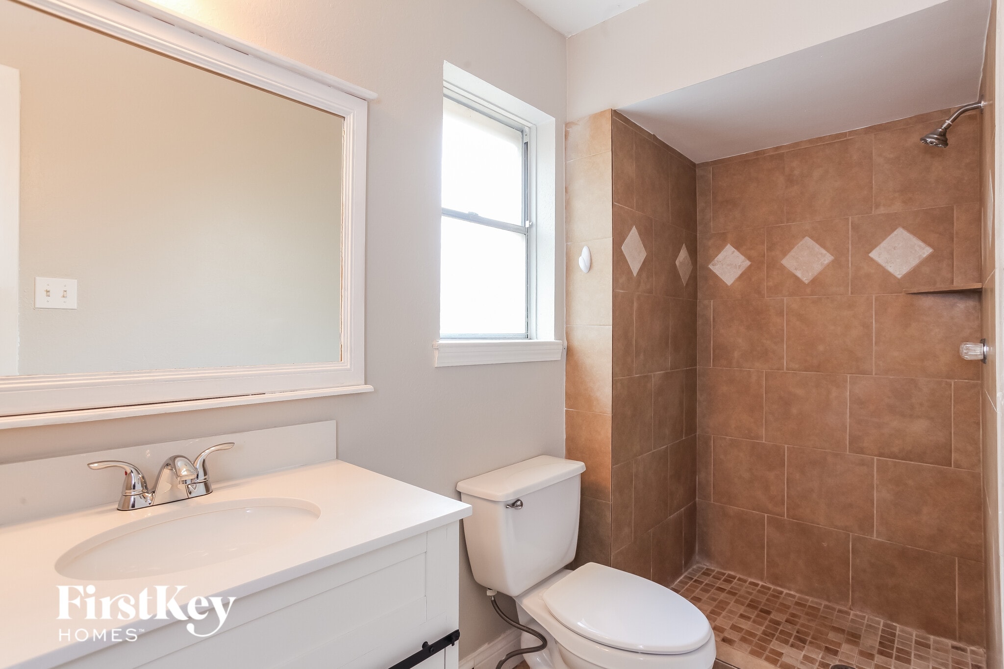 Building Photo - 2111 Savanna Ct N