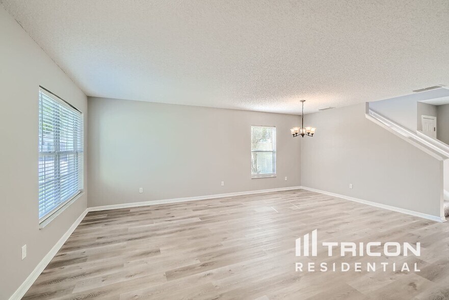 Building Photo - 1435 Blue Horizon Dr