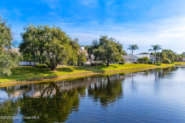 Building Photo - 662 Rossmoor Cir