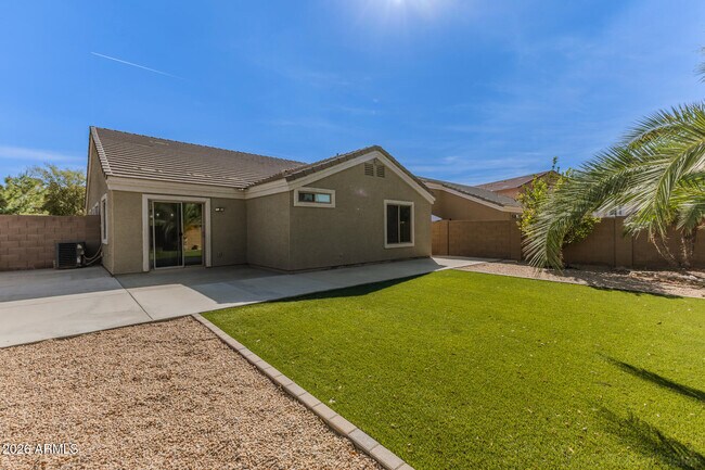 Building Photo - 23538 W Grove Cir